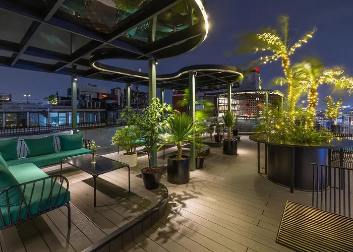 Golden Lotus Luxury Hotel
